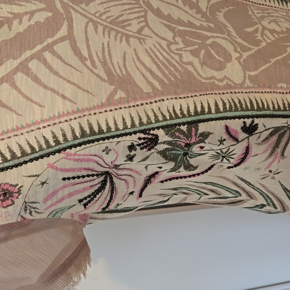 Ladies top - Picture 5 of 8